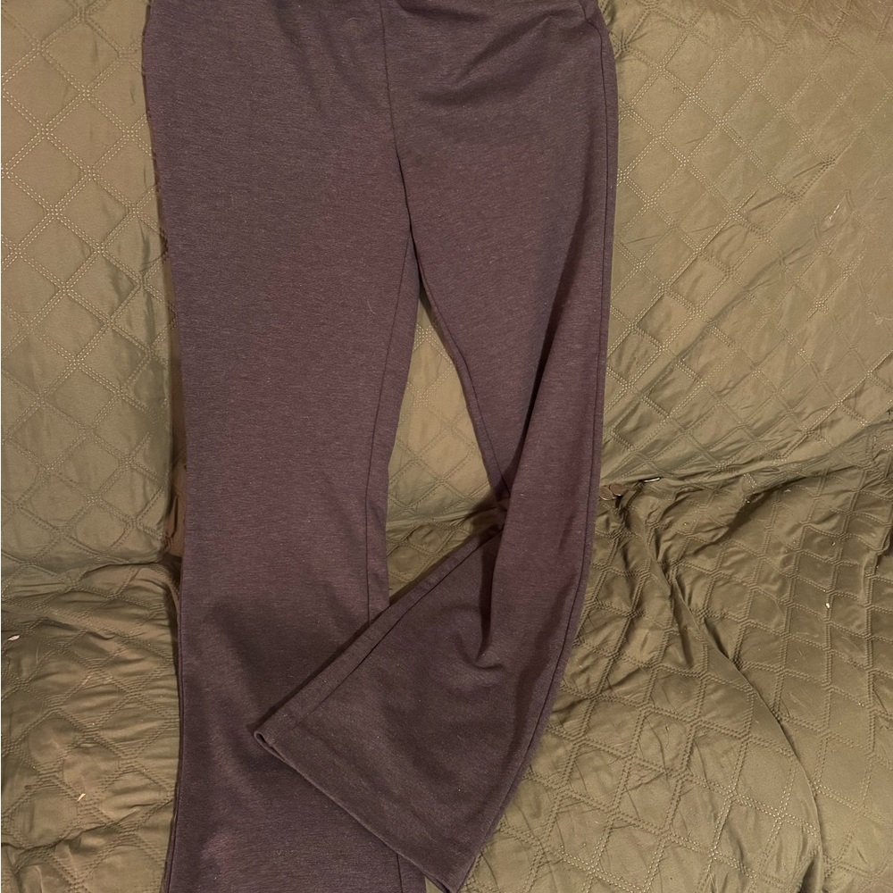 Women’s dress paints